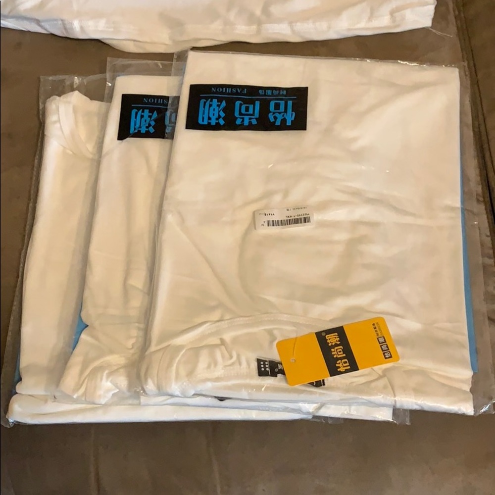 White plain t-shirts